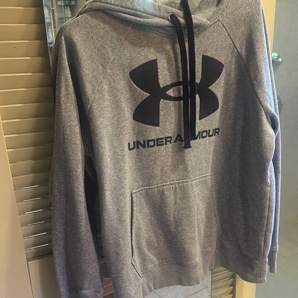 Under Armour Men's Gray Pullover Hoodie
